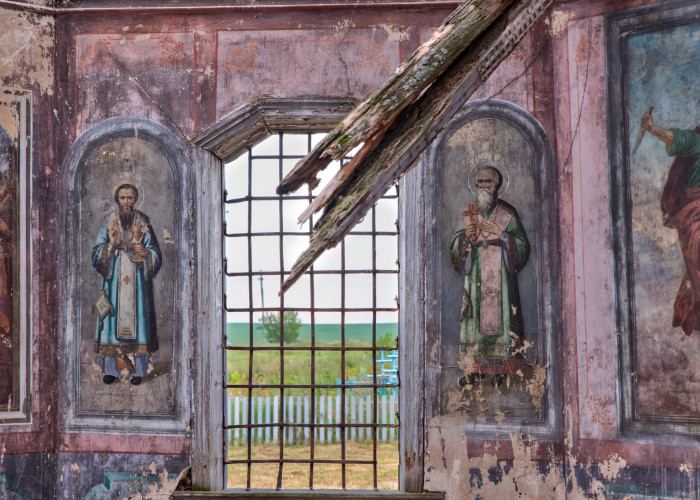Заброшенная церковь Михаила Архангела. Фото 17