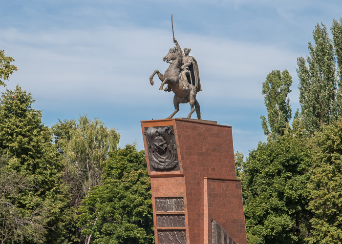 Памятник Василию Чапаеву (Чебоксары). Фотография 1