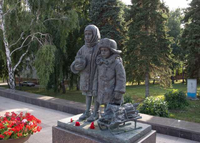 Памятник Детям войны. Фото 19