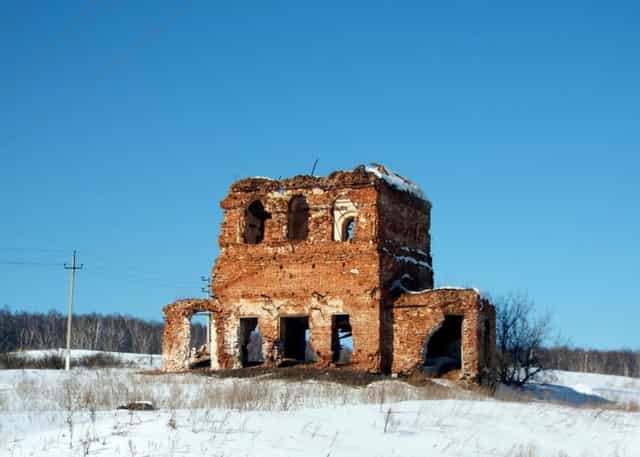 Заброшенная церковь Богоявления Господня (Сула). Фотография 4