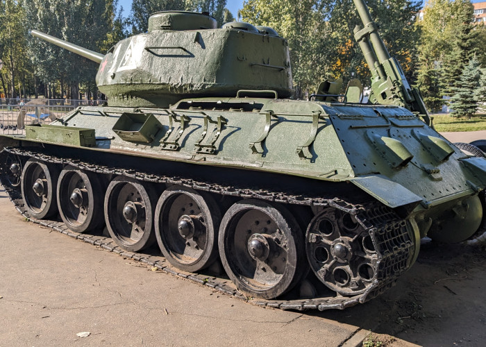 Танк Т-34 (Парк Победы). Фото 1
