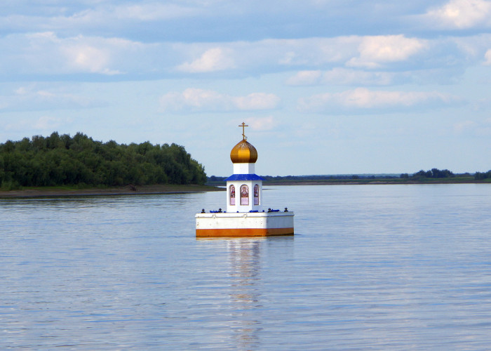 Плавучая часовня-буй Николая Чудотворца. Фото 1