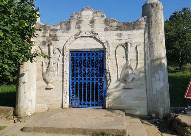 Турецкий фонтан в Тамани. Photo 1