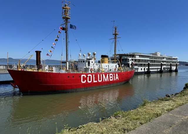 Плавучий маяк США Columbia (WLV-604). Photography 1