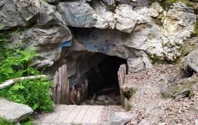 Abandoned mines of Mica
