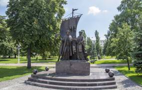 Monument to Peter and Fevronia