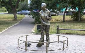 Monument to the Janitor (Orenburg)