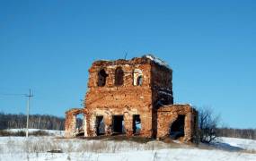 Заброшенная церковь Богоявления Господня (Сула)