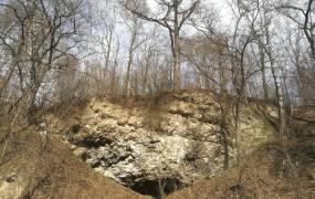 Yubileinaya Cave