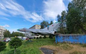 Monument to Su-15 (Karelia)