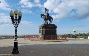 Monument to Prince Vladimir and Saint Feodor