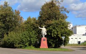 Monument to Kirov