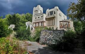 House with elephants (Golovkin's dacha)