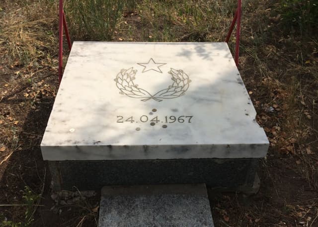 Место гибели космонавта В. Комарова. Фотография 4