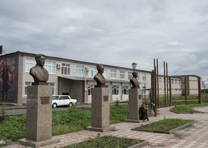 Аллея Славы в селе Октябрьское. Фотография 2