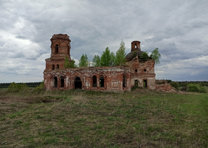 Тихвино-Богородицкая церковь (разрушенная). Фотография 1