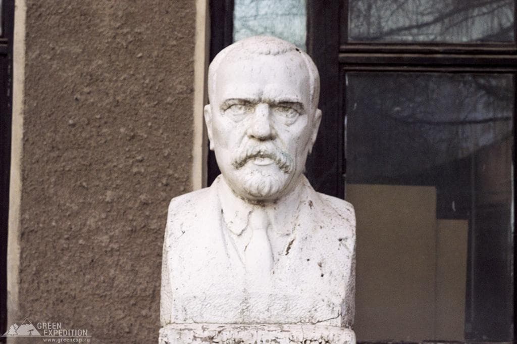 Bust of V.P. Goryachkin — photo 1