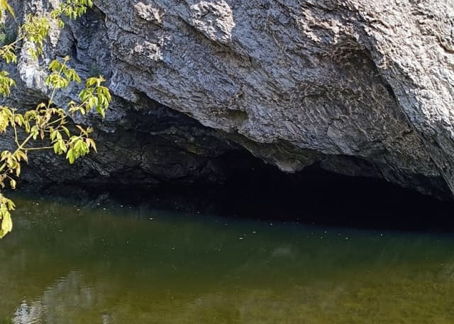 Грот голубиный (Оренбургская область). Фотография 1