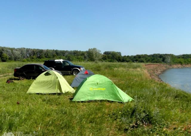Кемпинг на берегу реки. Фотография 3