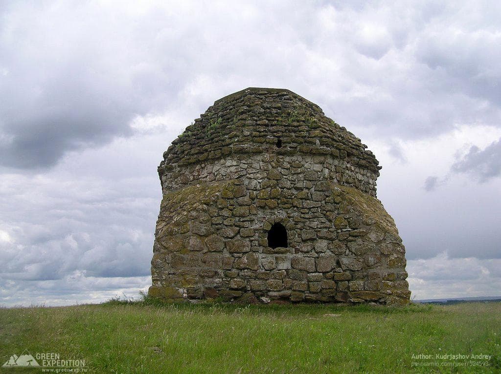 Мавзолей Тура-хана — фотография 4