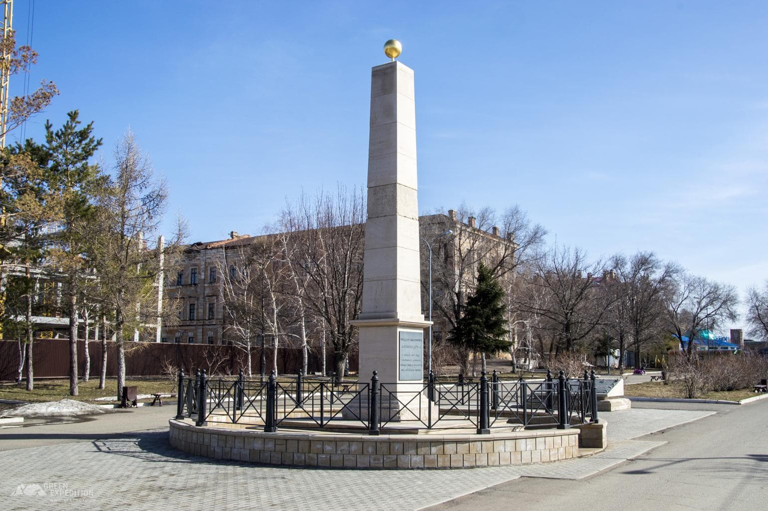 Памятник-обелиск Императору Александру I — фотография 1