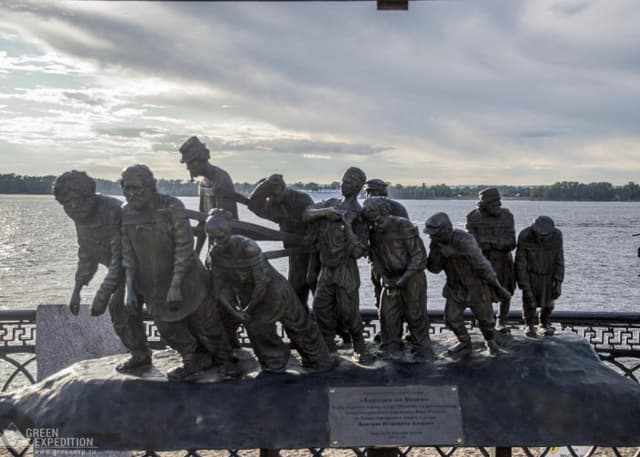 Памятник «Бурлаки на Волге» (Самара). Фотография 2