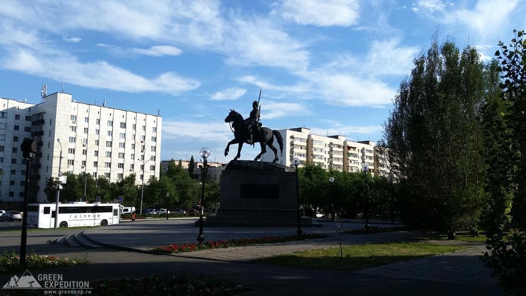 Памятник Оренбургскому казачеству — фотография 3