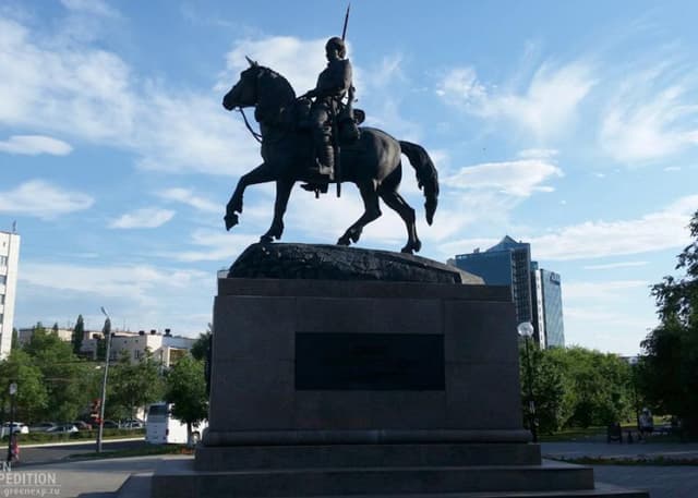 Памятник Оренбургскому казачеству. Фотография 2