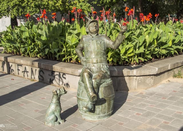 Памятник солдату Швейку (Самара). Фотография 1