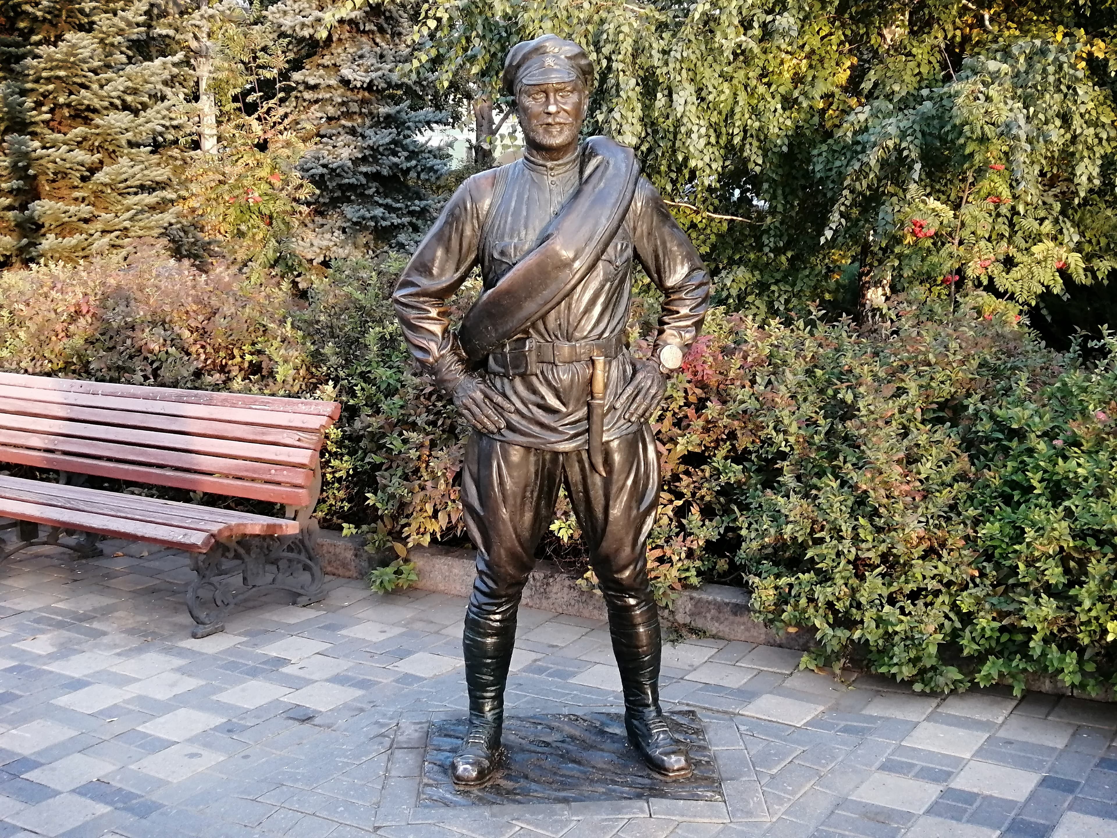 Monument to Comrade Sukhov (Samara) — photo 1