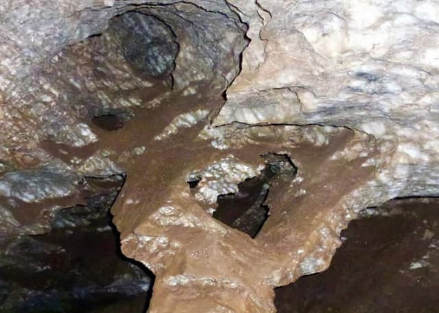 Пещера "Подарок". Фотография 4