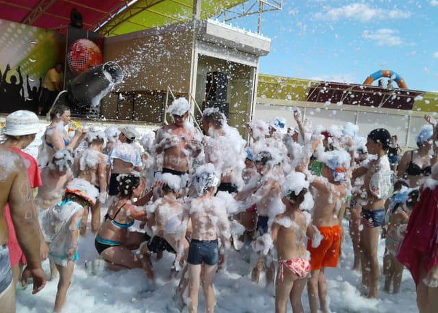 Соленое озеро Развал. Фотография 1