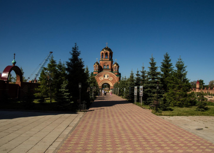 Свято-Троицкий Храм. Фотография 2