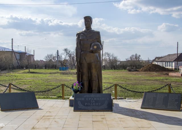 Памятник воинам (Благословенка). Фотография 1
