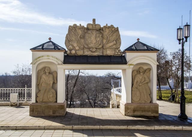 Елизаветинские ворота. Фотография 1