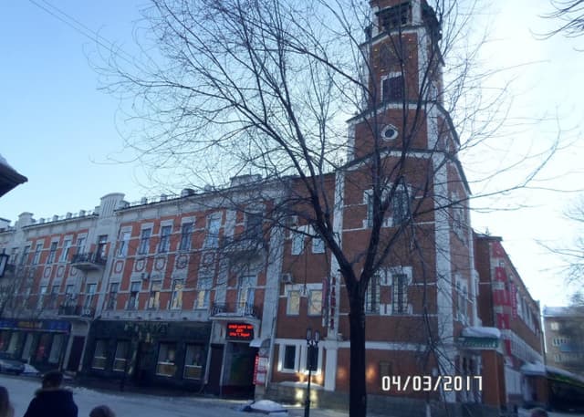 Башня с часами. Фотография 1