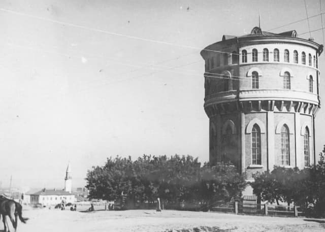 Водонапорная башня (Оренбург). Фотография 2