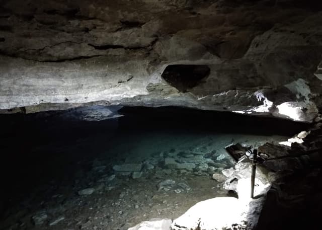 Кунгурская ледяная пещера. Фотография 1