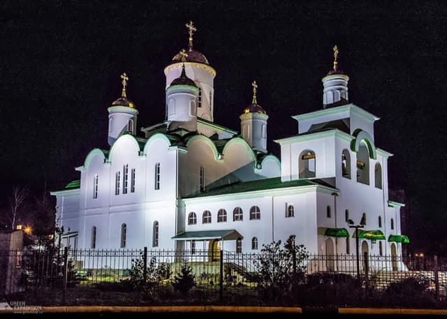 Свято-Троицкий храм (Ишимбай). Фотография 1