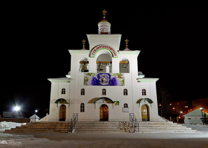 Свято-Троицкий храм (Ишимбай). Фотография 2