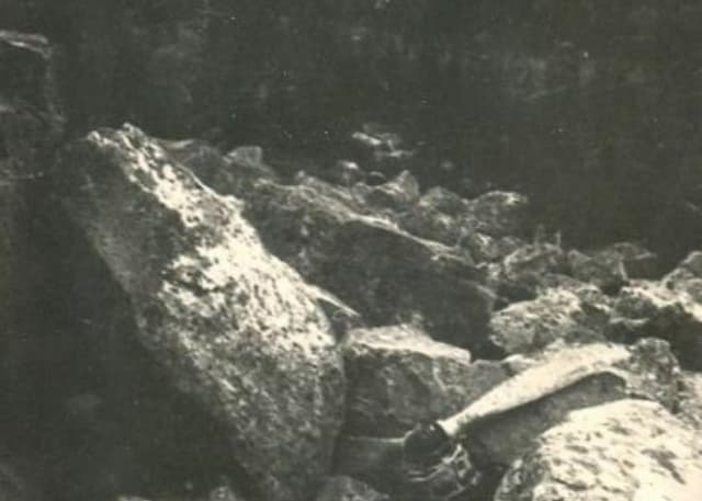 Место авиакатастрофы Ли-2 (Таганай). Фотография 2