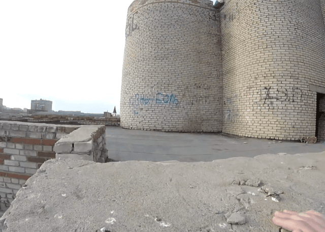 Недостроенное здание ("Птичка"). Фотография 3