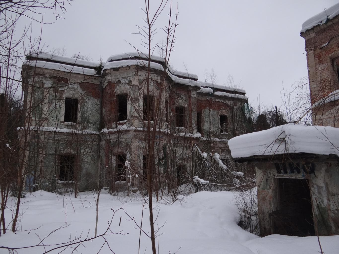 Estate Nikolskoye-Prozorovskoye — photo 2
