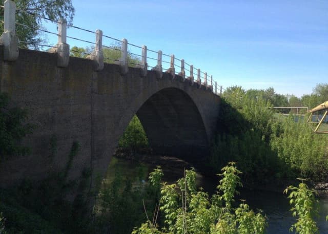 Петровский мост. Фотография 1