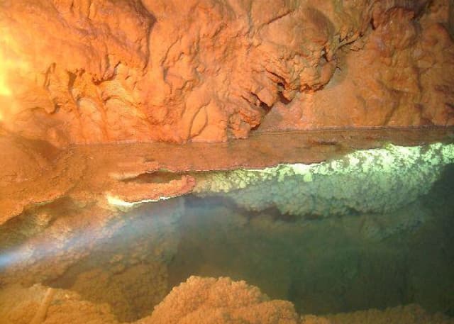 Киндерлинская Пещера (30-летия Победы). Фотография 5