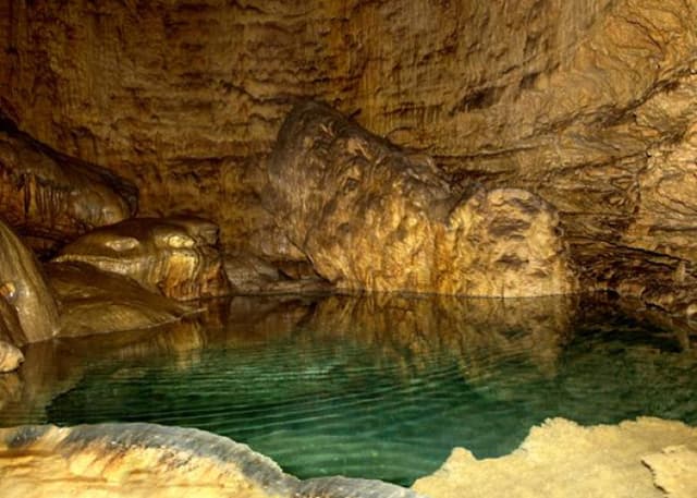 Киндерлинская Пещера (30-летия Победы). Фотография 6