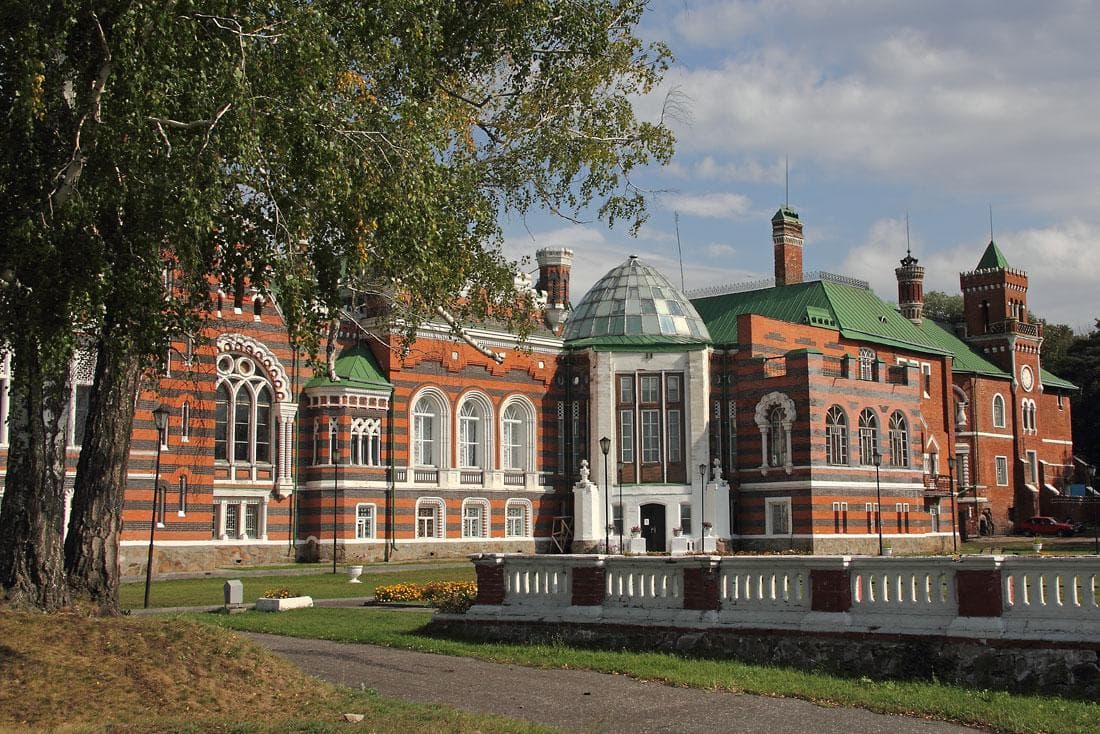 Замок Шереметева (Юрино, Марий Эл) — фотография 1