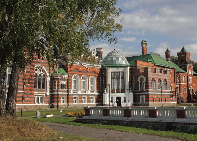Замок Шереметева (Юрино, Марий Эл). Фотография 1