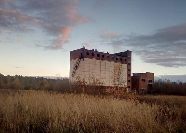 Заброшенный элеватор (Озерецкий). Фотография 1