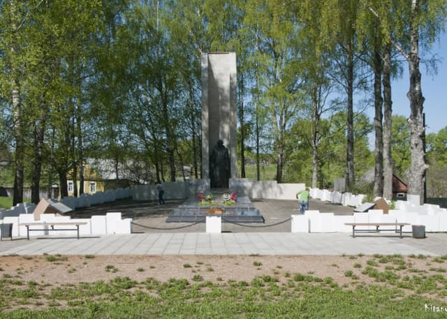 Памятник ВОВ (Холмец). Фотография 1